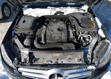 2017 Mercedes-Benz Glc 300 4Matic z USA, uszkodzony, nr VIN WDC0G4KB4HF148558